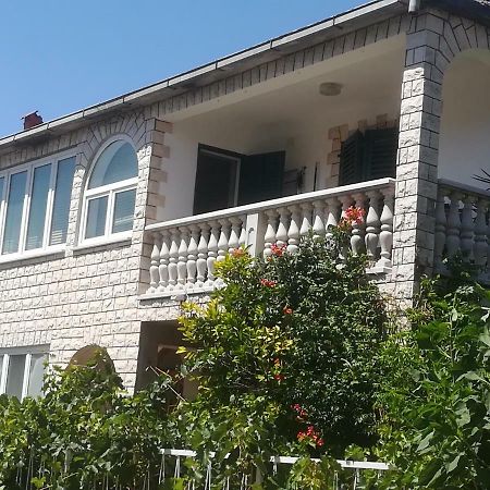 Apartman Lorena Stari Grad  Exteriér fotografie