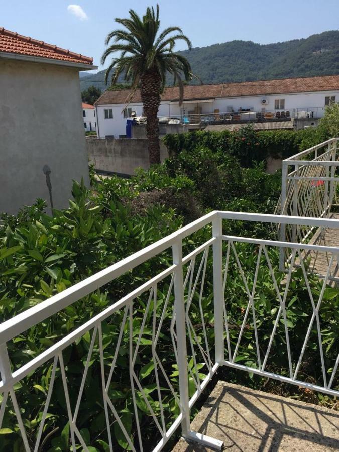 Apartman Lorena Stari Grad  Exteriér fotografie