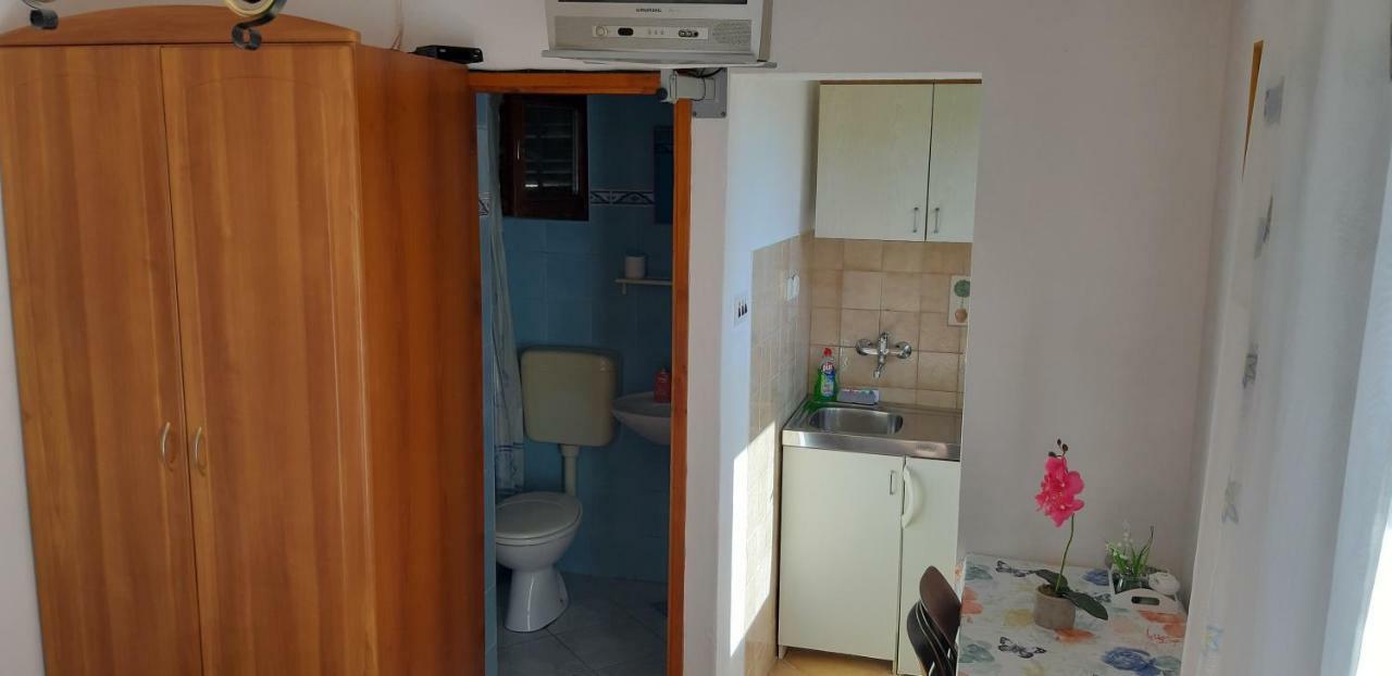 Apartman Lorena Stari Grad  Exteriér fotografie