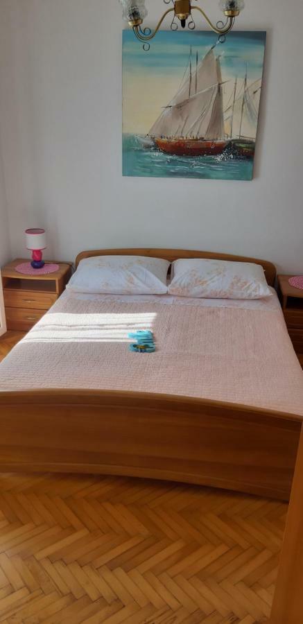 Apartman Lorena Stari Grad  Exteriér fotografie